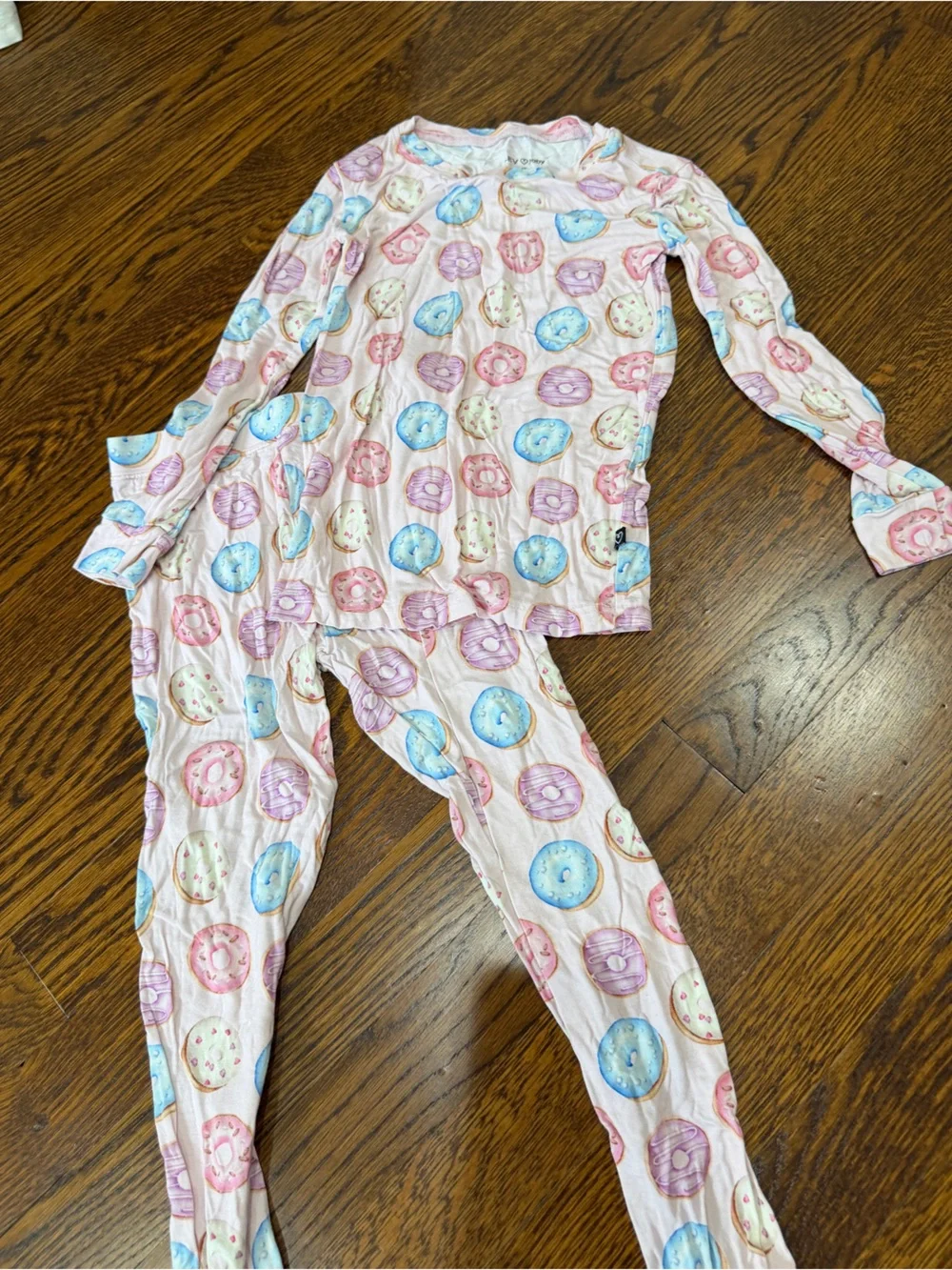 Lev Baby girls toddler Kids Pink Donut Print Pajama Set, size 4T